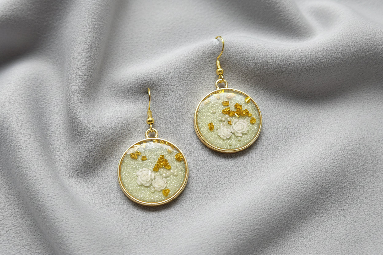 Spring Roses Earrings / Gold Circle