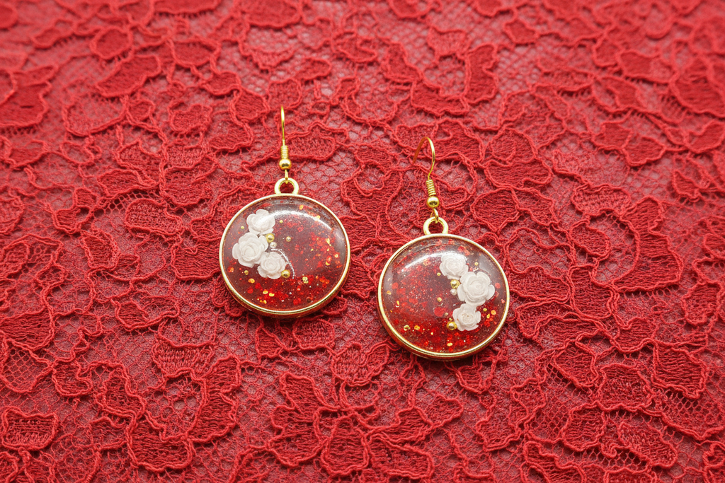 Be My Valentine Earrings / Gold Circle