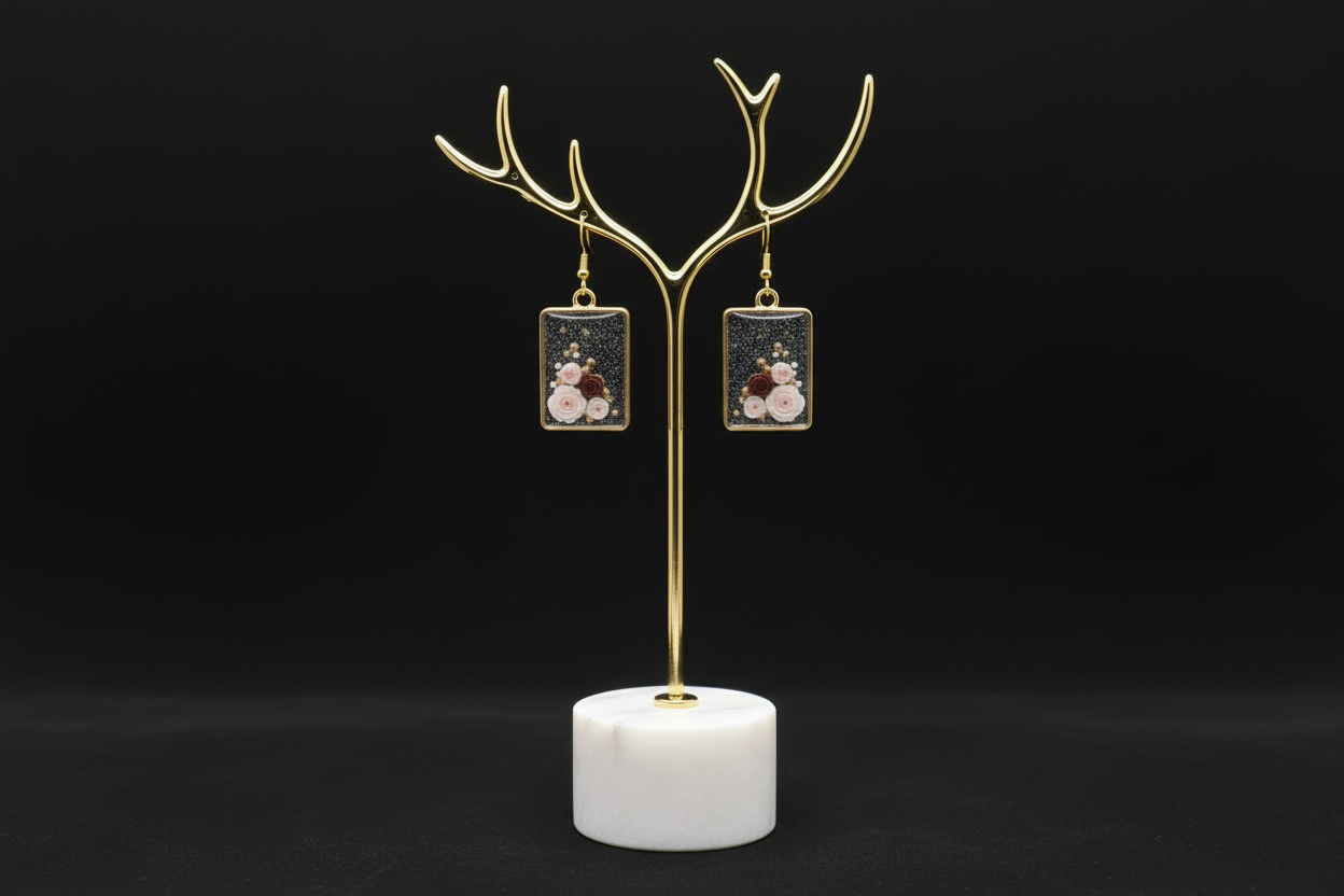 Deeply In Love Earrings /Gold Square