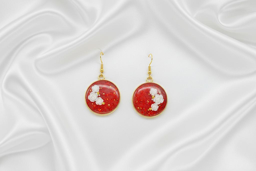 Be My Valentine Earrings / Gold Circle