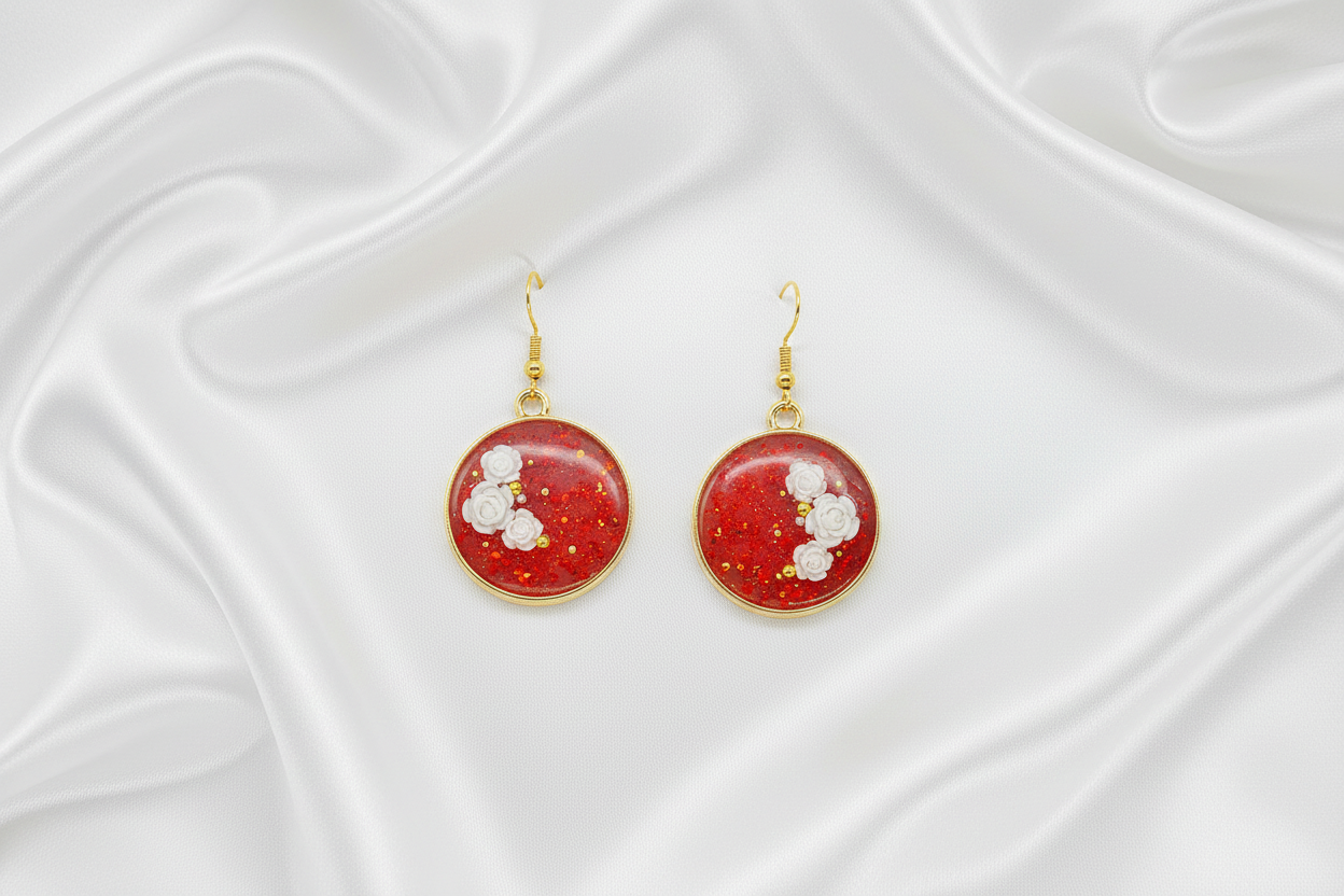 Be My Valentine Earrings / Gold Circle